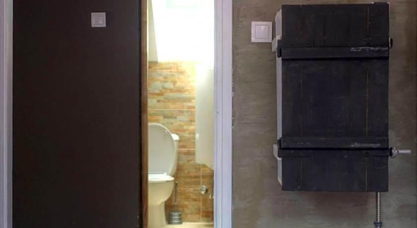 Twin Room with Private External Bathroom